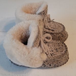 UGG Moccasins Infant 2/3